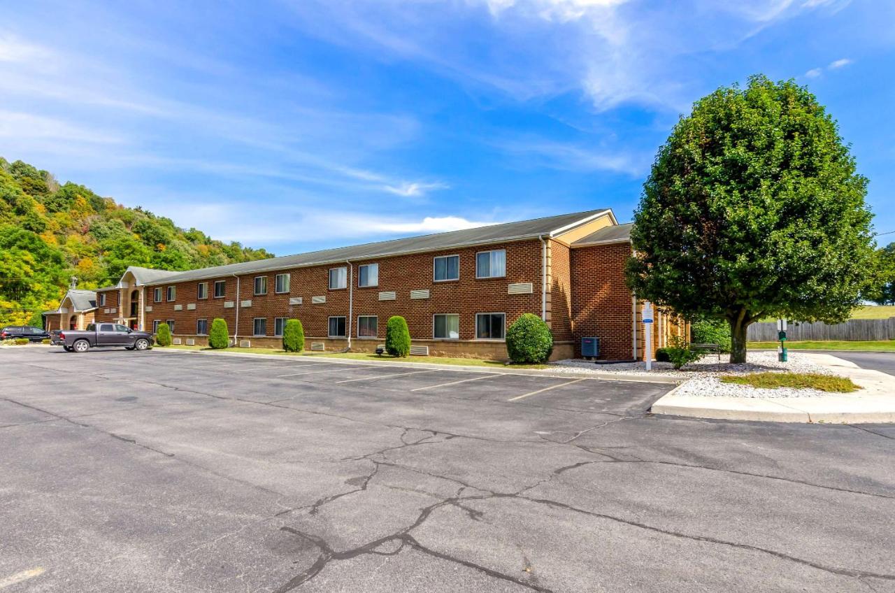  | Comfort Inn Atkins-Marion I-81