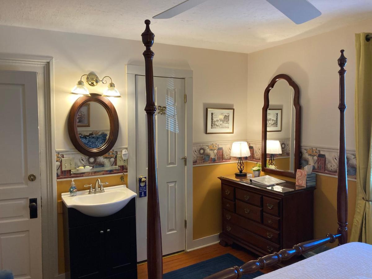 | Terrell House B&B