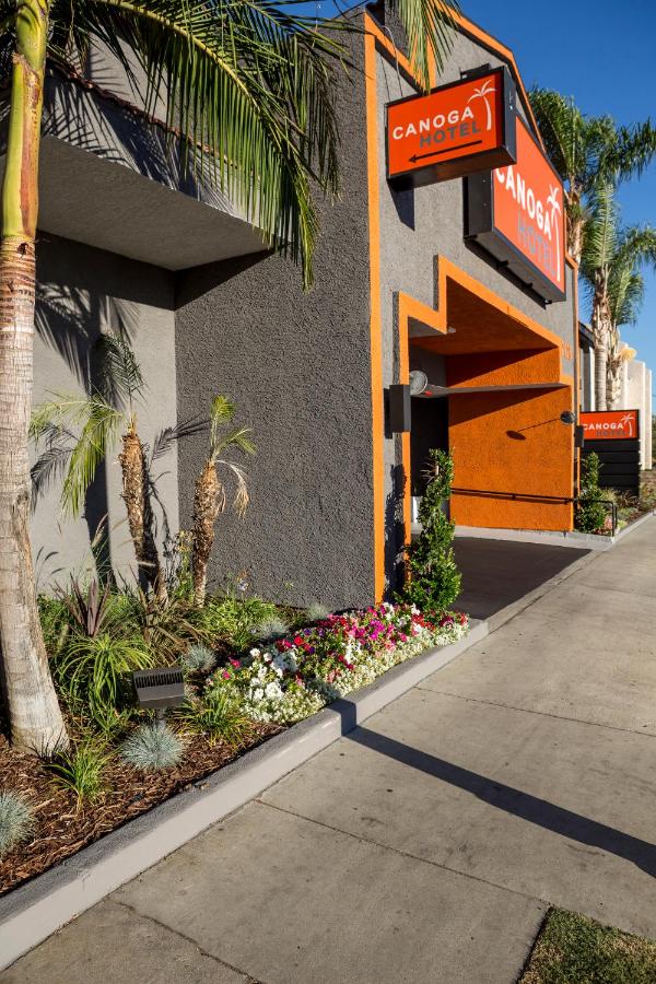 | Canoga Hotel at Warner Center