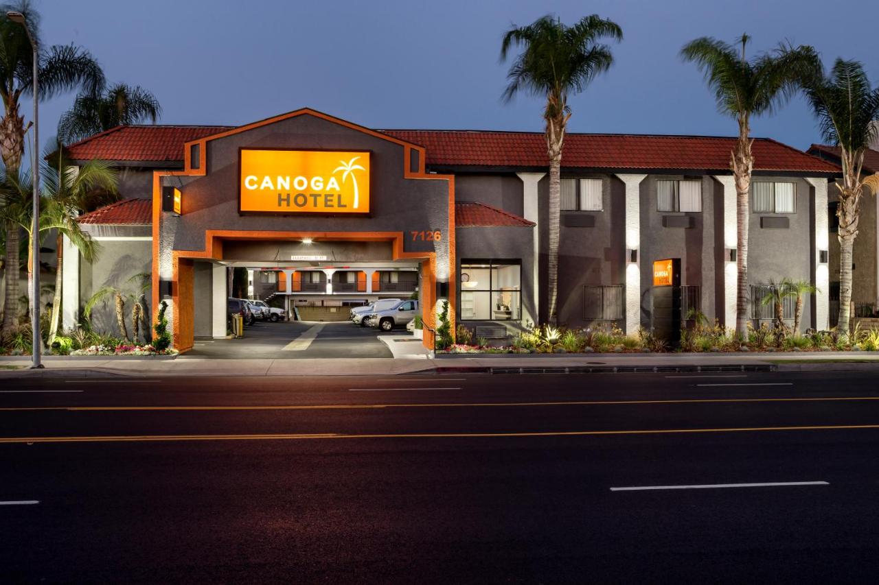 | Canoga Hotel at Warner Center