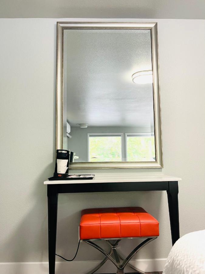 Double Room at Tides Inn & Suites