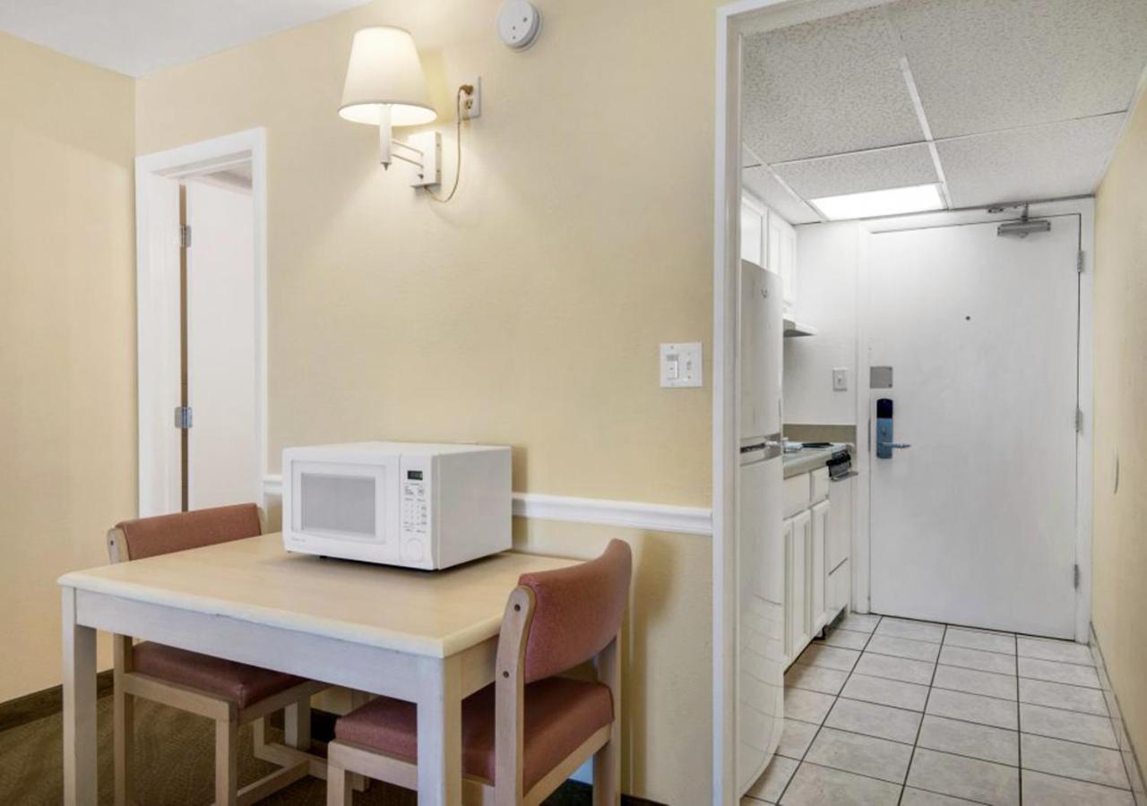 Studio Suite 2 Double Beds, Ocean View, Non-Smoking at Ramada by Wyndham Panama City Beach / Beachfront