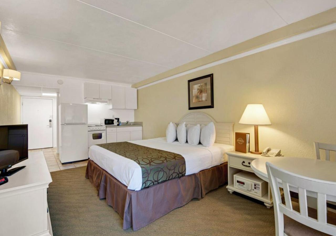 Studio Suite with 1 King Bed, Ocean View, Non-Smoking at Ramada by Wyndham Panama City Beach / Beachfront