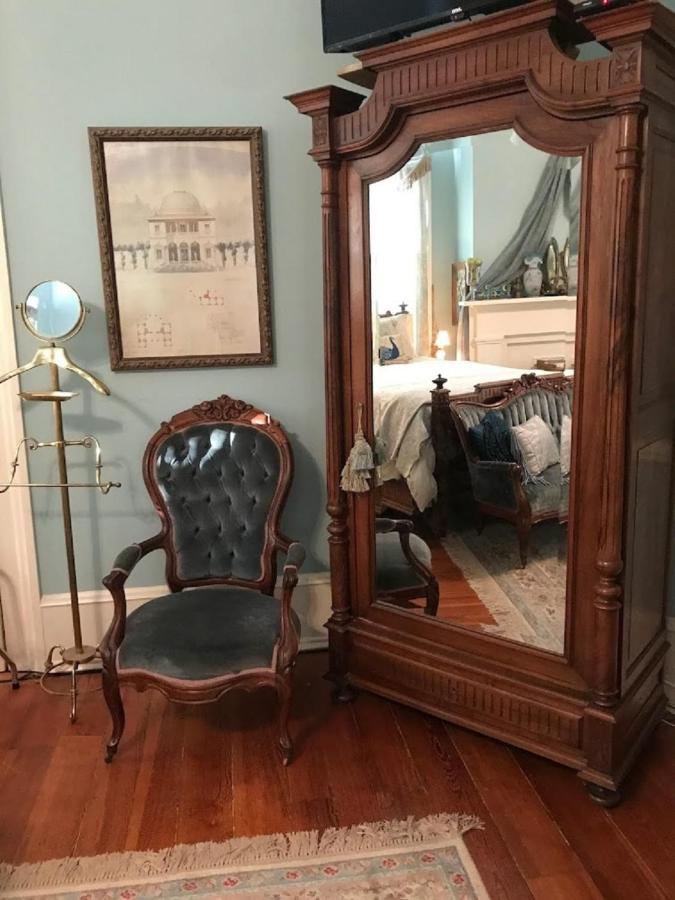 | Shadowlawn Bed and Breakfast