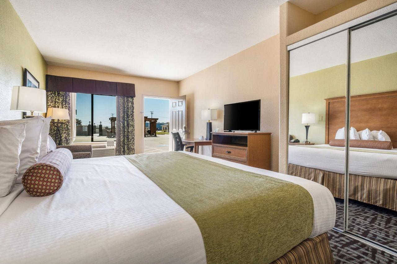 King Room at SureStay Hotel by Best Western Alice