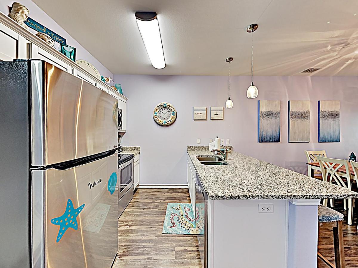 | BC207 Beautifully Decorated Townhome, Heated Pool, 1 Minute to Beach