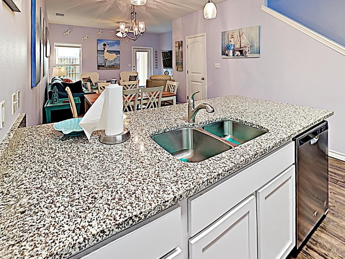 | BC207 Beautifully Decorated Townhome, Heated Pool, 1 Minute to Beach