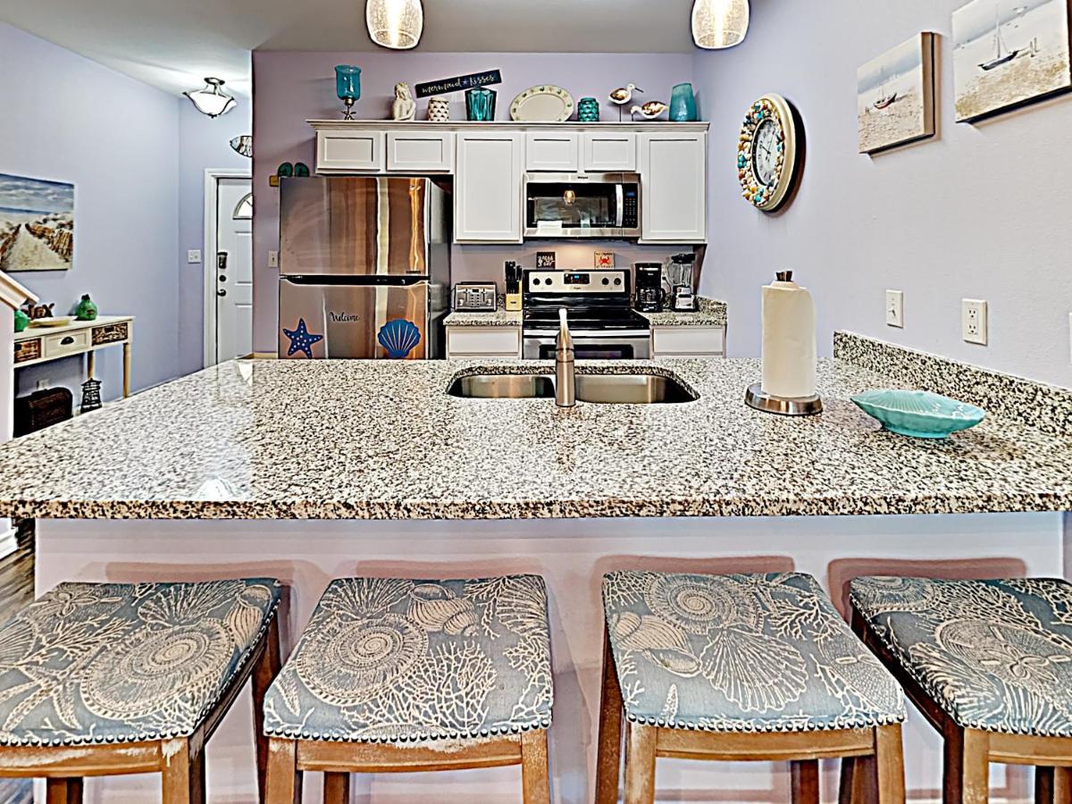 | BC207 Beautifully Decorated Townhome, Heated Pool, 1 Minute to Beach