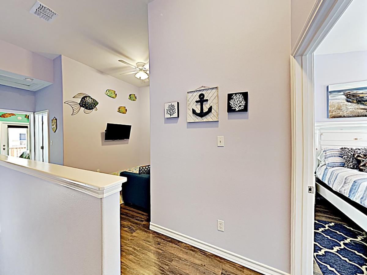 | BC207 Beautifully Decorated Townhome, Heated Pool, 1 Minute to Beach