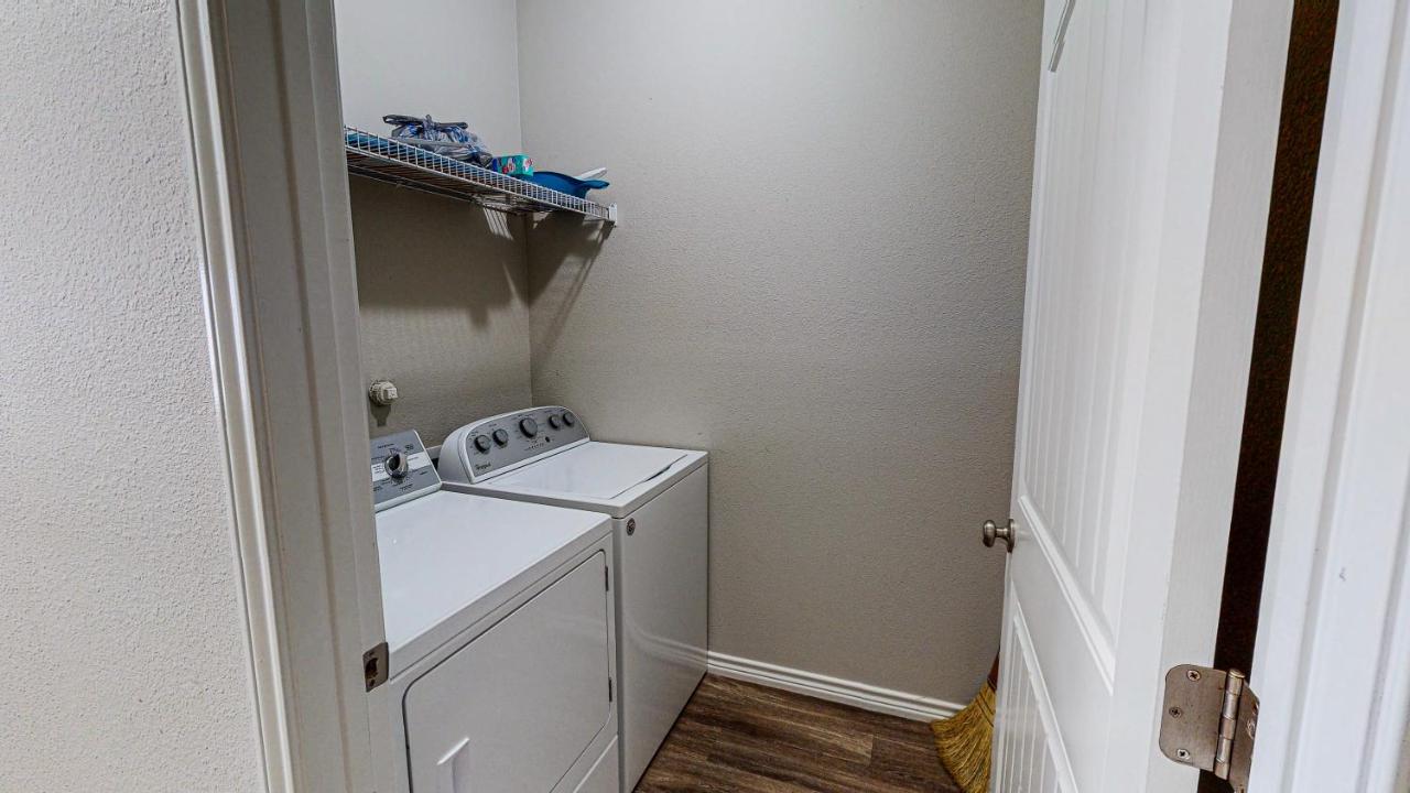 | BC403 Fabulous Townhome with Beach Decor, Shared Heated Pool, Garage Access