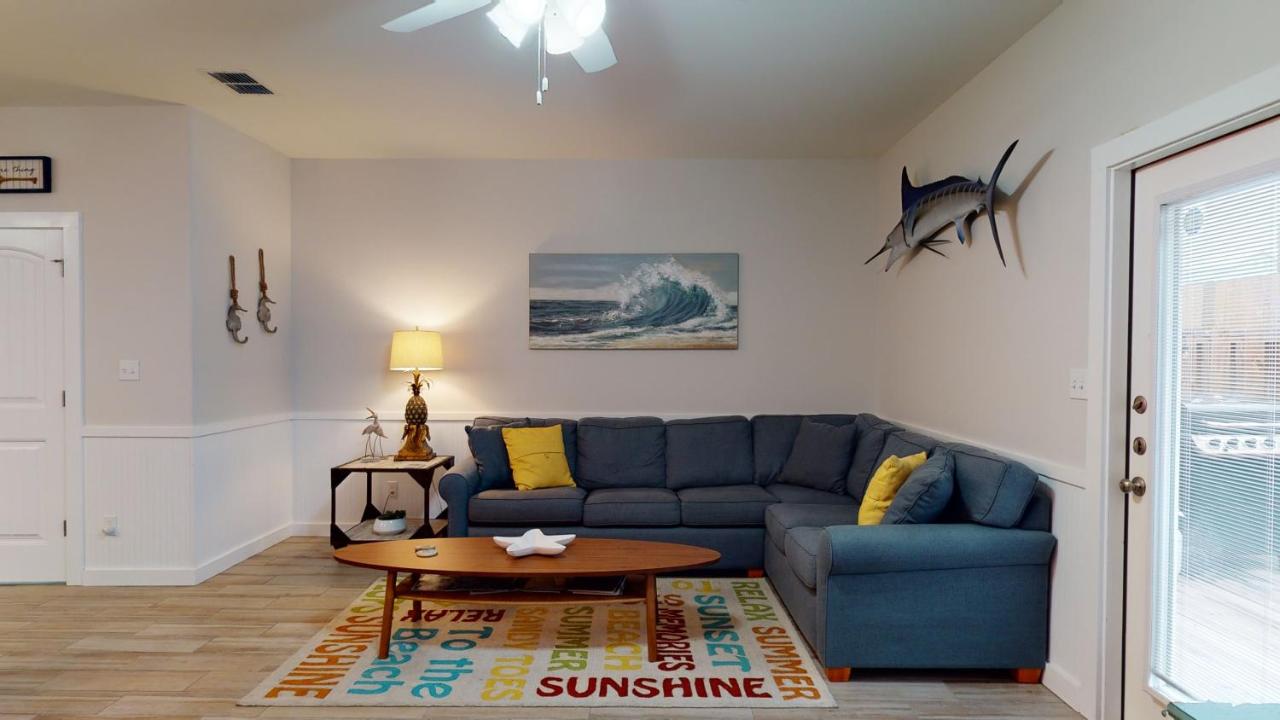 | BC502 Beautifully Decorated Townhome, Heated Pool, Garage Access