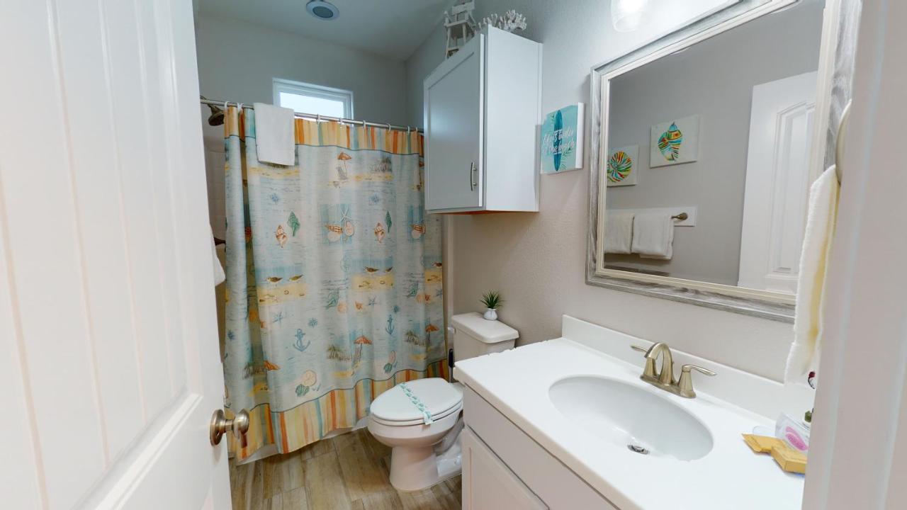 | BC502 Beautifully Decorated Townhome, Heated Pool, Garage Access