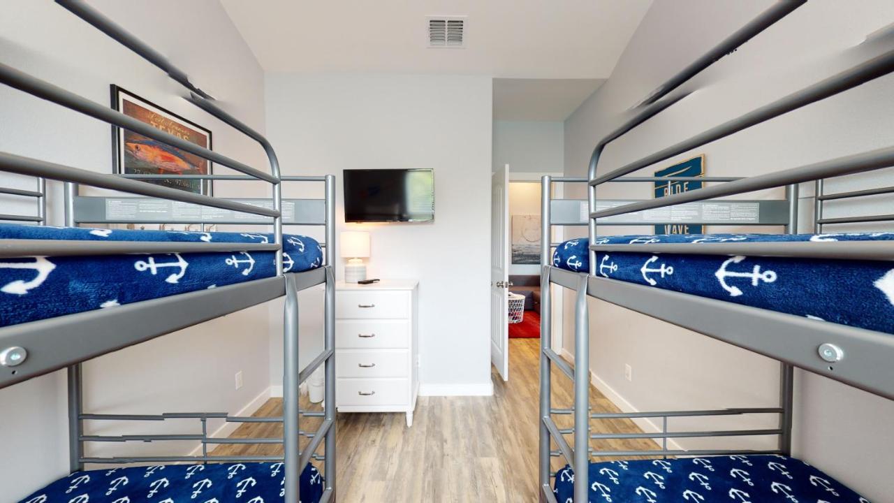  | BC507 Beautiful Townhome, Heated Pool with Water Slide, Close to Beach
