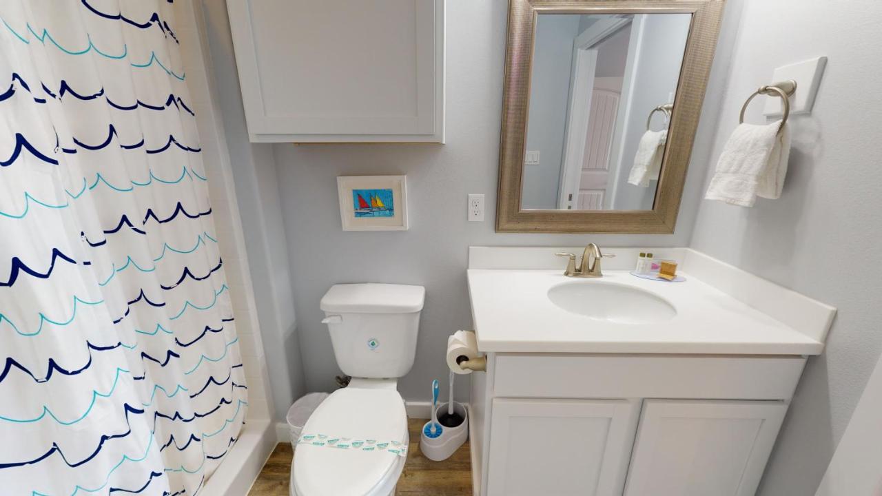 | BC507 Beautiful Townhome, Heated Pool with Water Slide, Close to Beach