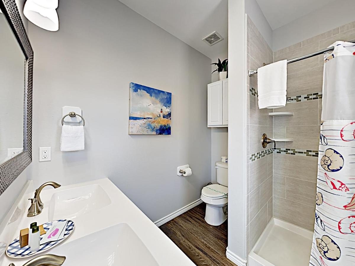  | BC603 Roomy Townhome, Outdoor Seating, Heated Pool with Water Slide