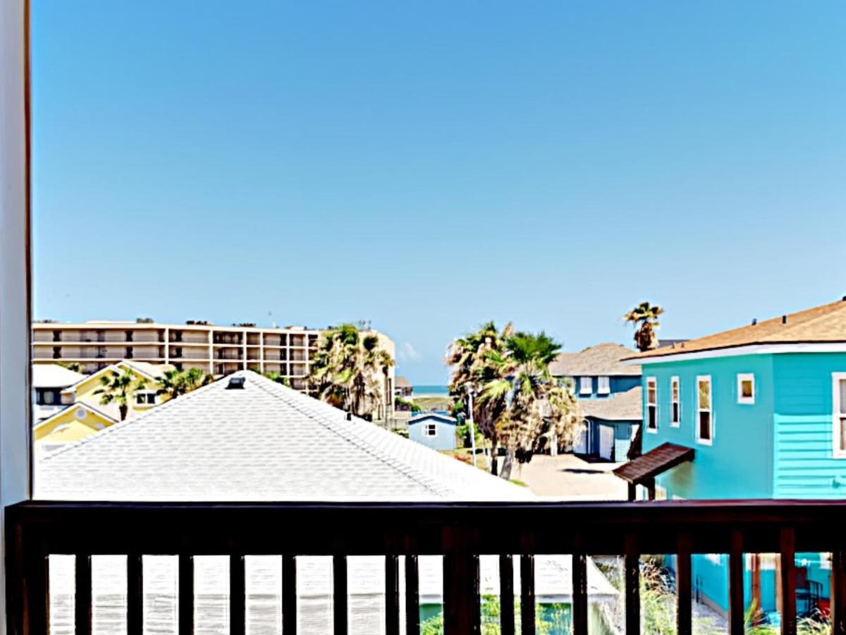  | BC603 Roomy Townhome, Outdoor Seating, Heated Pool with Water Slide