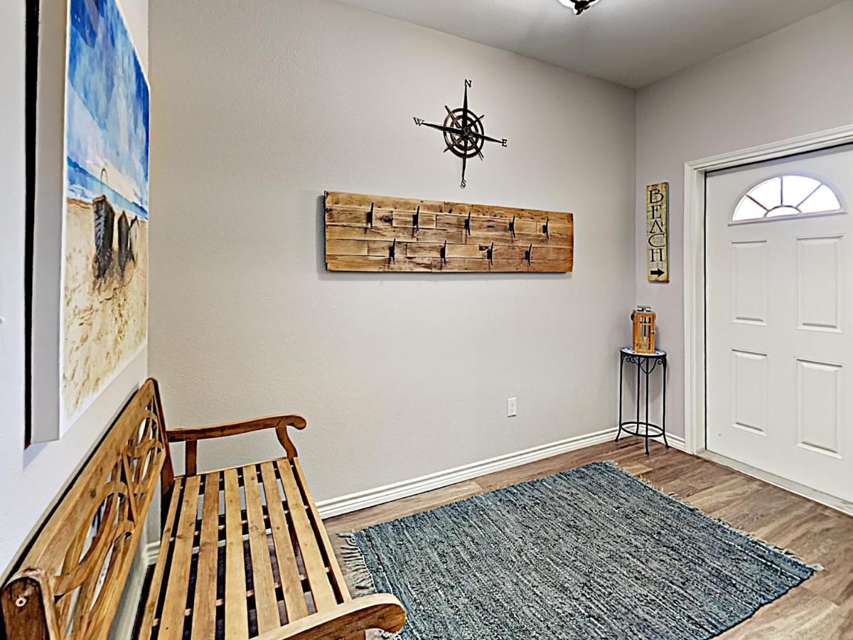 | BC603 Roomy Townhome, Outdoor Seating, Heated Pool with Water Slide