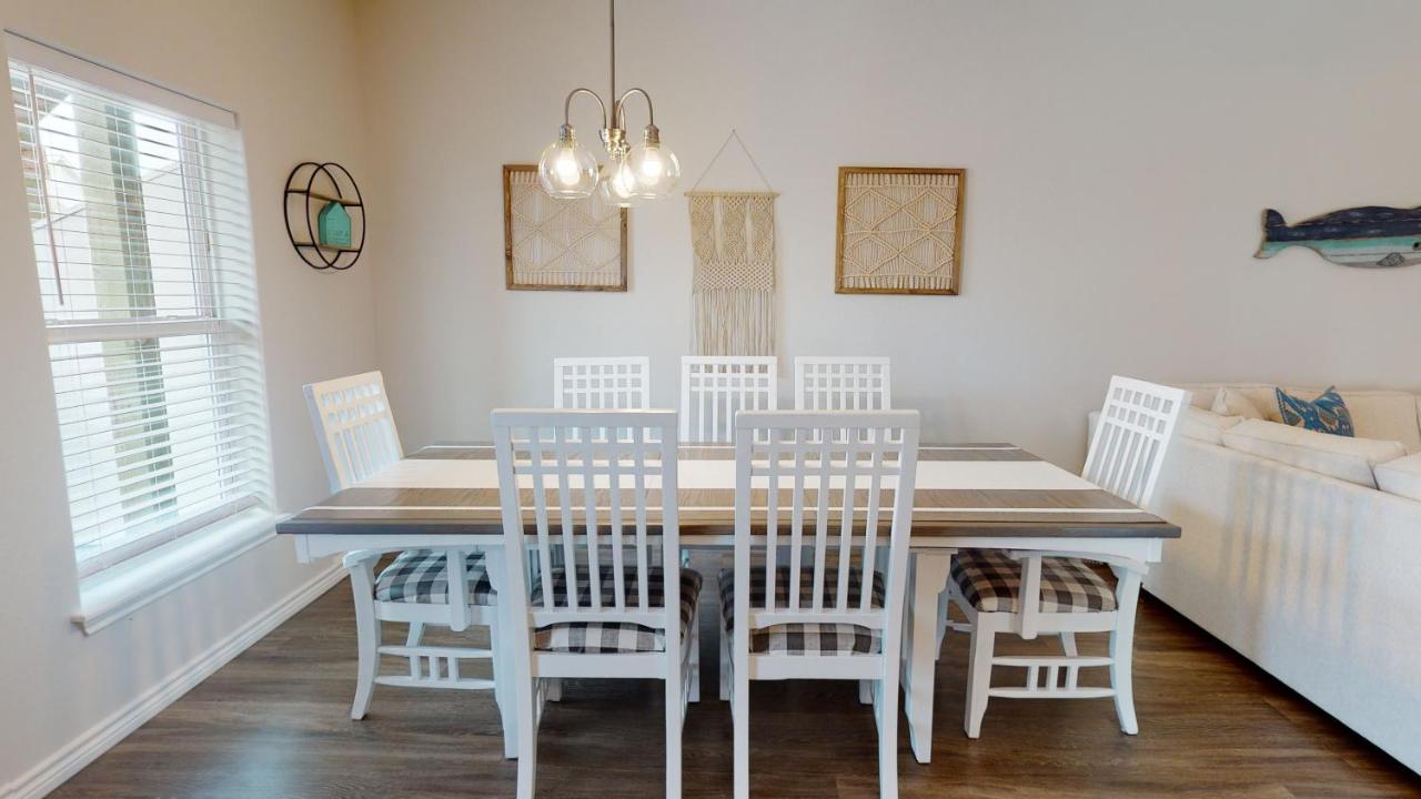 | CLP804 Upscale 5 Bedroom Home, Close to Beach with Boardwalk, Community Pool
