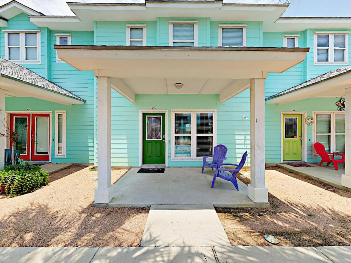 | TC102 Townhome Located in Town, Close to beach, Shared Pool