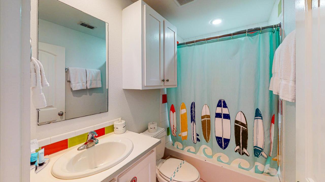  | TC103 Townhome Located in Town, Close to beach, Shared Pool
