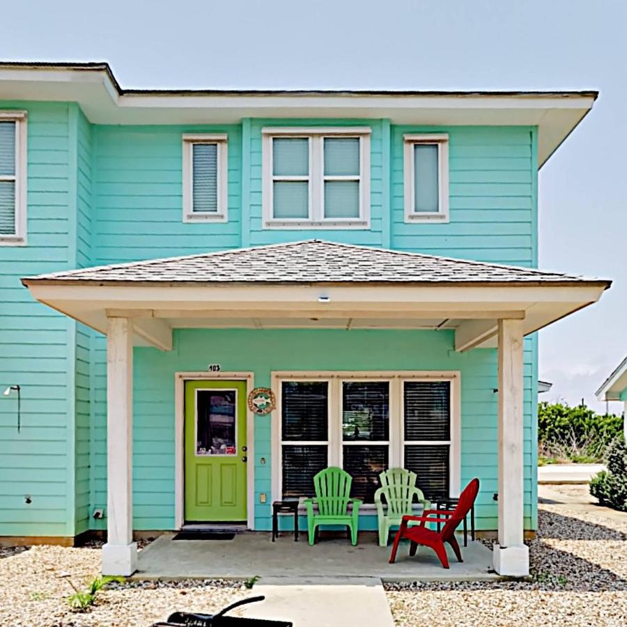  | TC103 Townhome Located in Town, Close to beach, Shared Pool