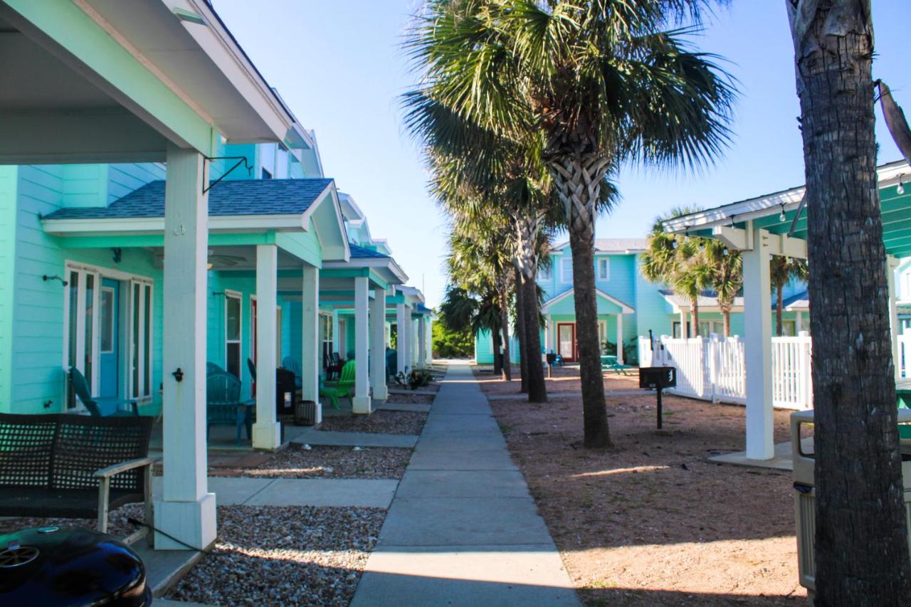  | TC503 Townhome Located in Town, Close to beach, Shared Pool, Pet Friendly