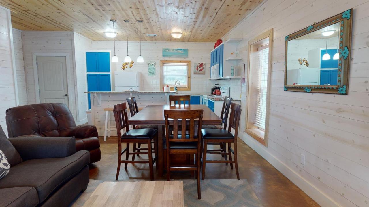  | TC503 Townhome Located in Town, Close to beach, Shared Pool, Pet Friendly