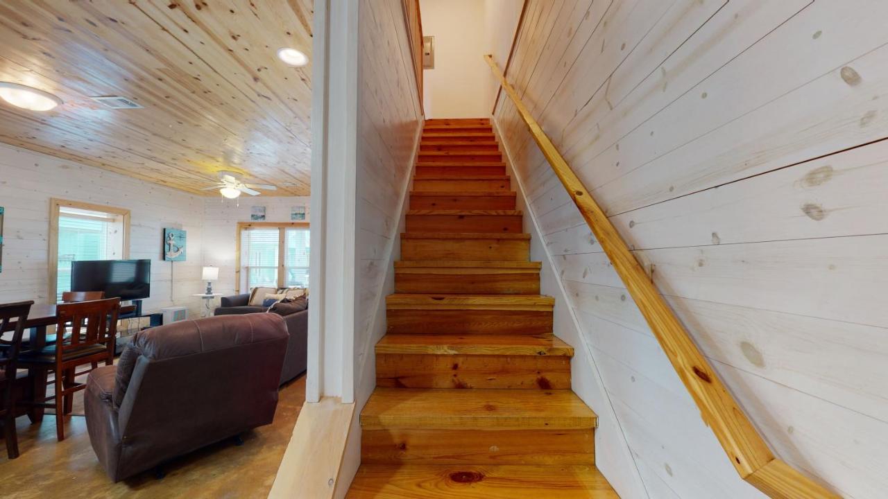  | TC503 Townhome Located in Town, Close to beach, Shared Pool, Pet Friendly