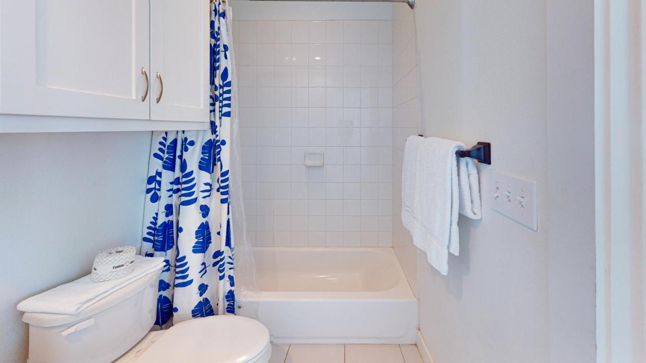 | TC602 Townhome Located in Town, Close to beach, Shared Pool, Pet Friendly