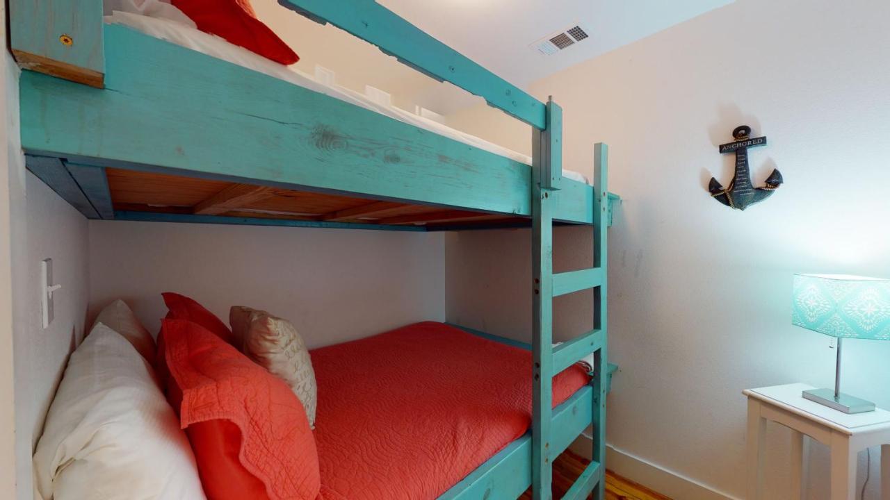 | TC603 Townhome Located in Town, Close to beach, Shared Pool, Pet Friendly