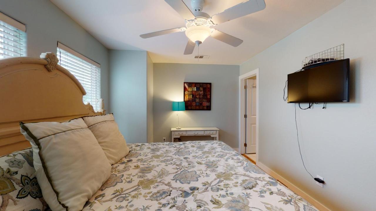 | TC702 Townhome Located in Town, Close to beach, Shared Pool, Coastal Charm