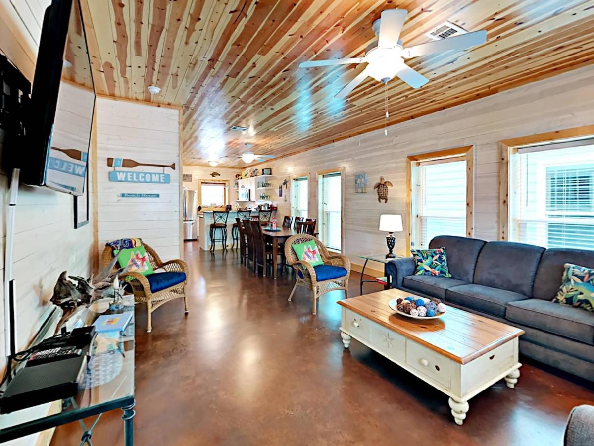 | TC704 Townhome Located in Town, Close to beach, Shared Pool, Coastal Charm