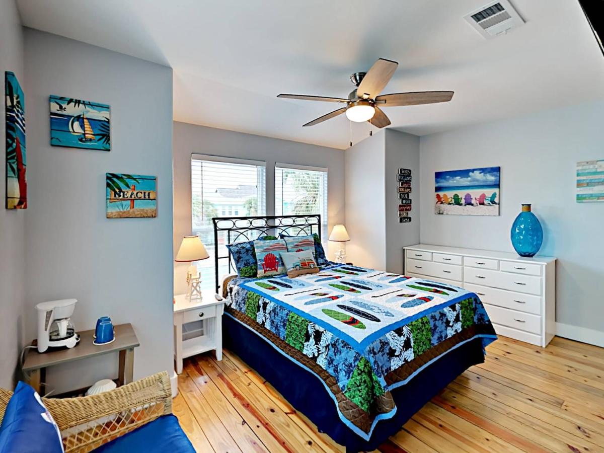 | TC704 Townhome Located in Town, Close to beach, Shared Pool, Coastal Charm