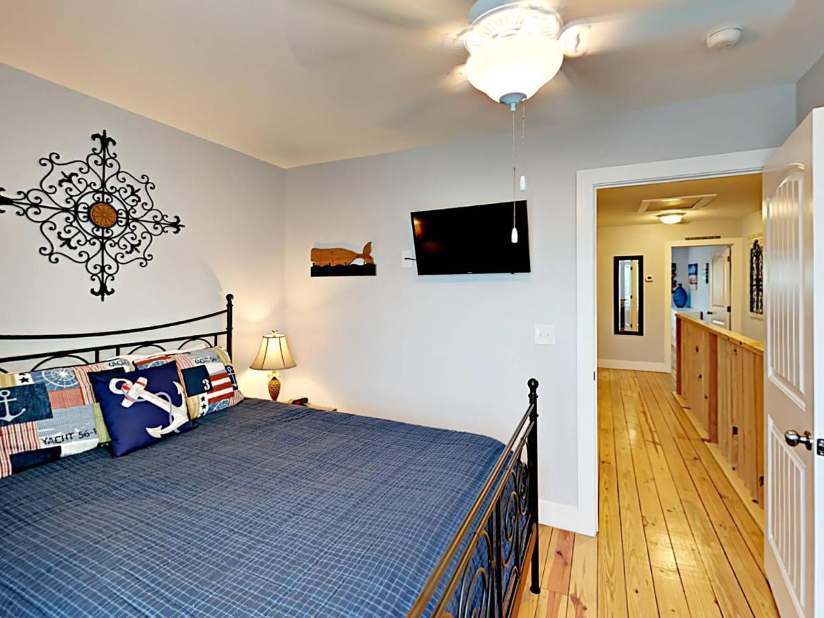  | TC704 Townhome Located in Town, Close to beach, Shared Pool, Coastal Charm