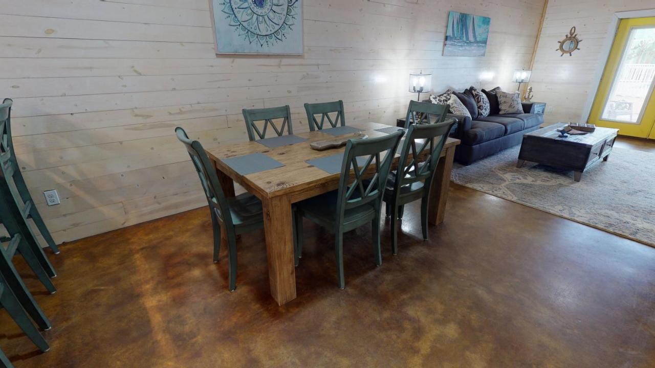  | TC703 Newly Decorated Townhome, Shared Pool, In Town, Close to Beach