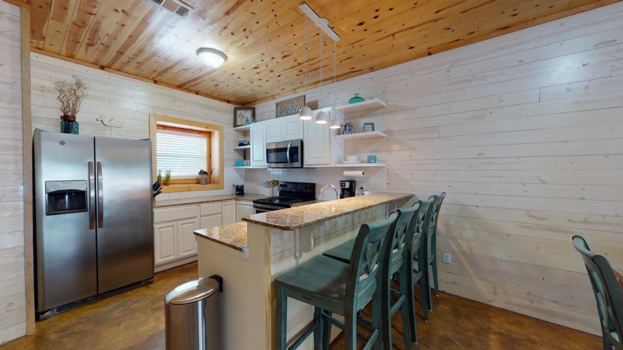  | TC703 Newly Decorated Townhome, Shared Pool, In Town, Close to Beach