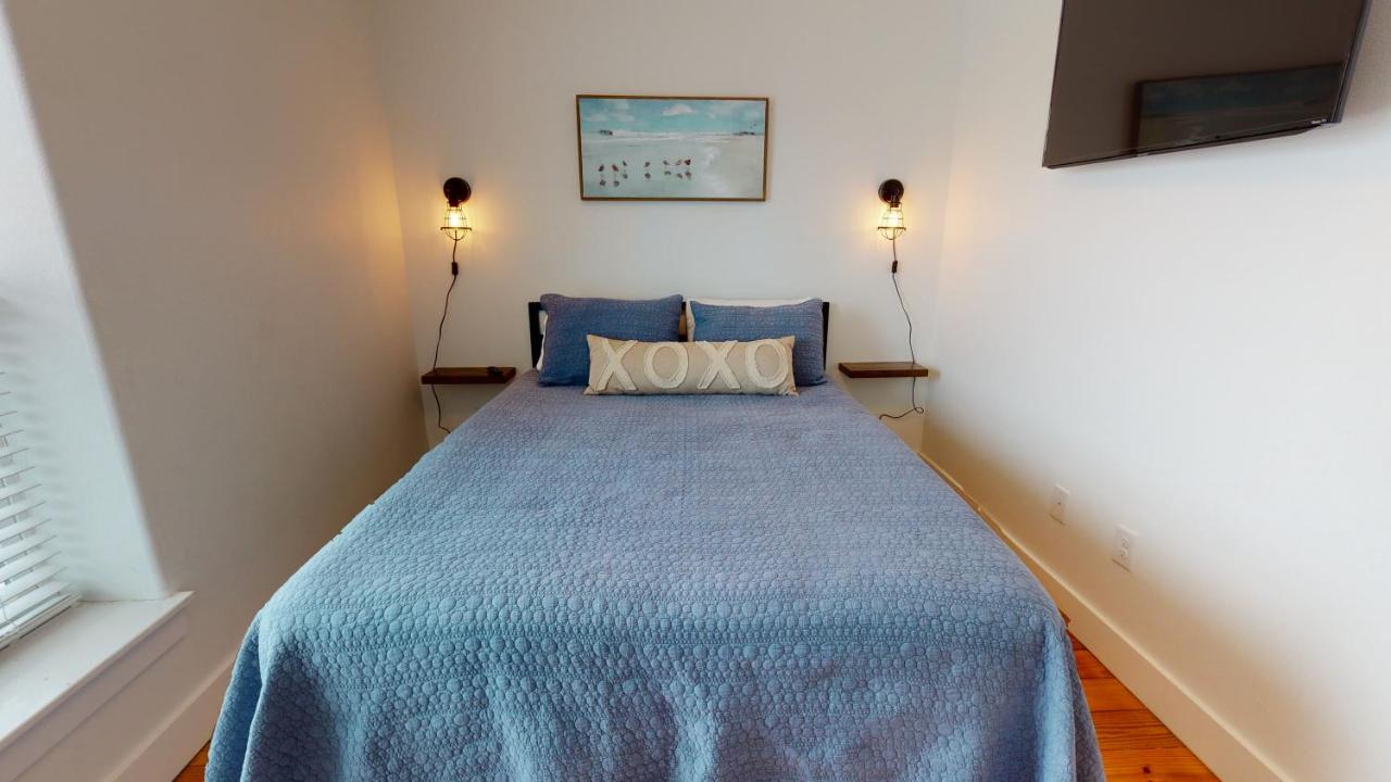  | TC703 Newly Decorated Townhome, Shared Pool, In Town, Close to Beach