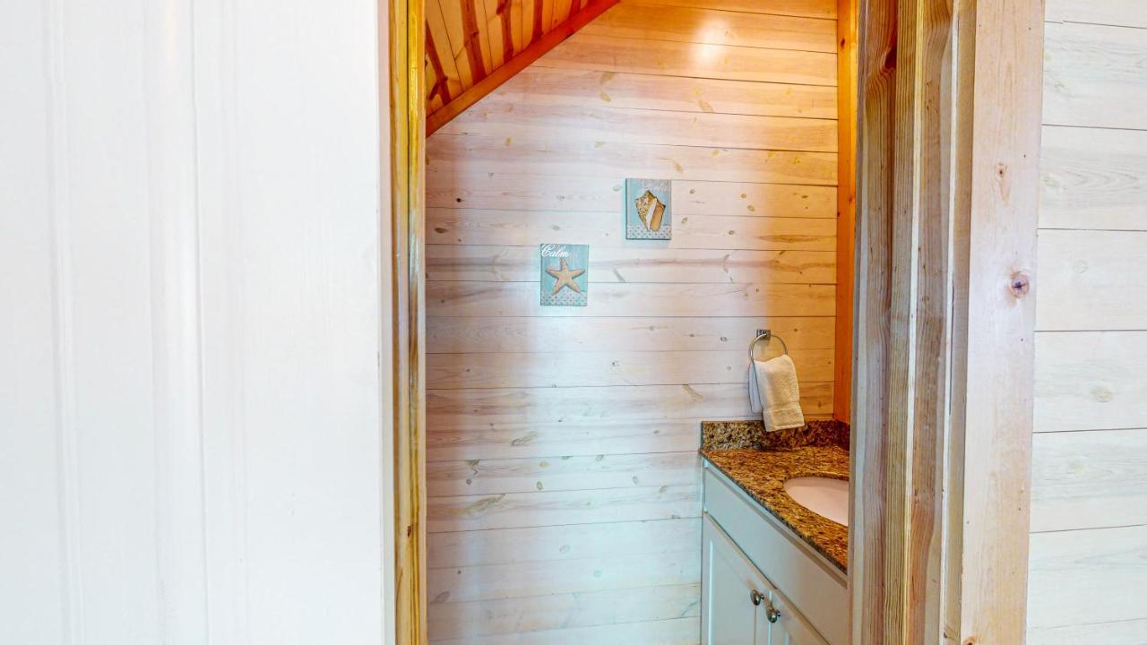 | TC801 Townhome Located in Town, Close to beach, Shared Pool, Coastal Charm