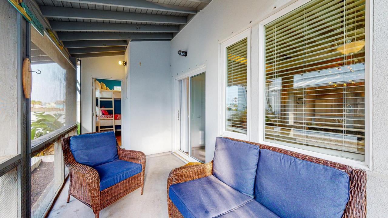  | TP5 5BR Townhome, Shared Pool, In Town, Near Beach