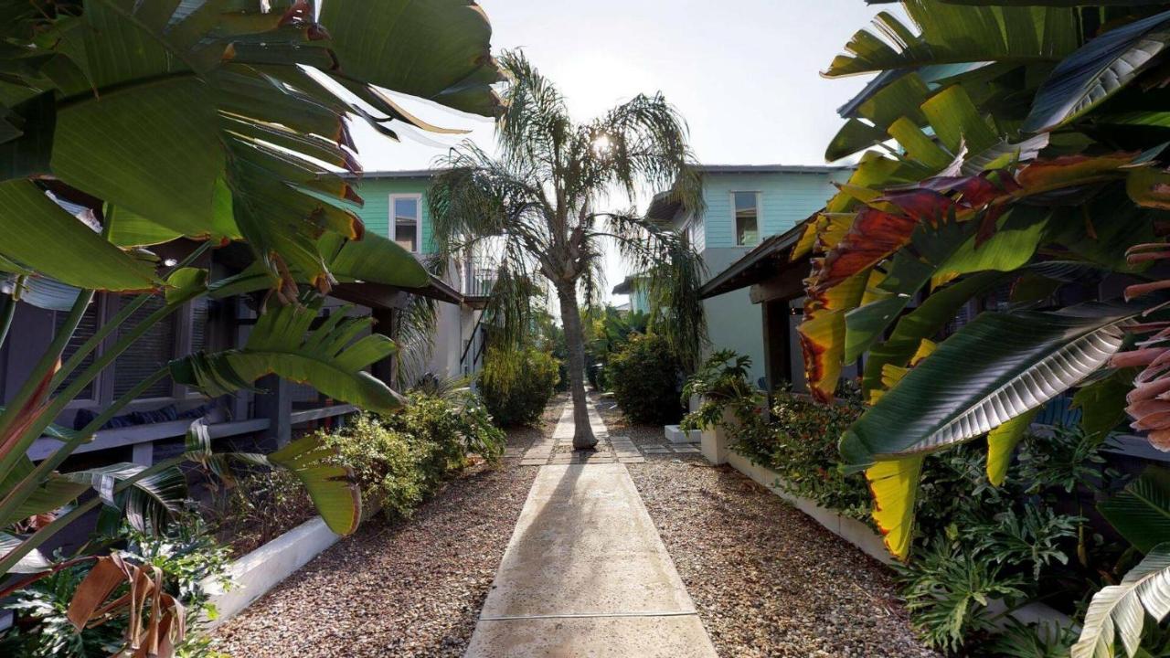  | TP5 5BR Townhome, Shared Pool, In Town, Near Beach
