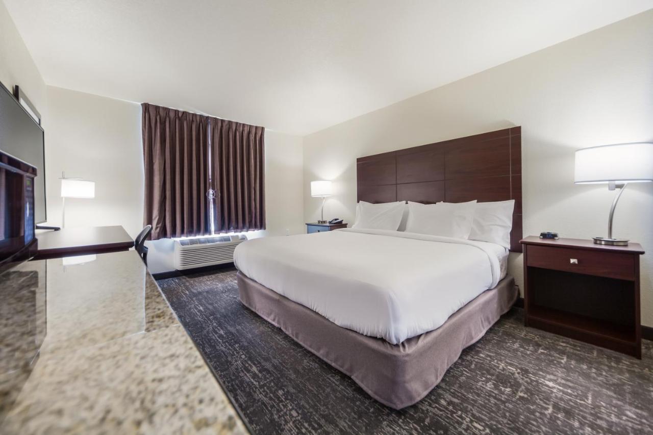  | Cobblestone Inn & Suites-Fremont