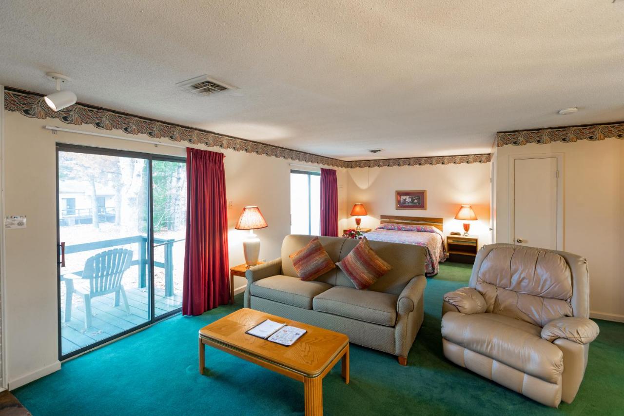 Standard Apartment at Crown Resorts at Lake Tansi East