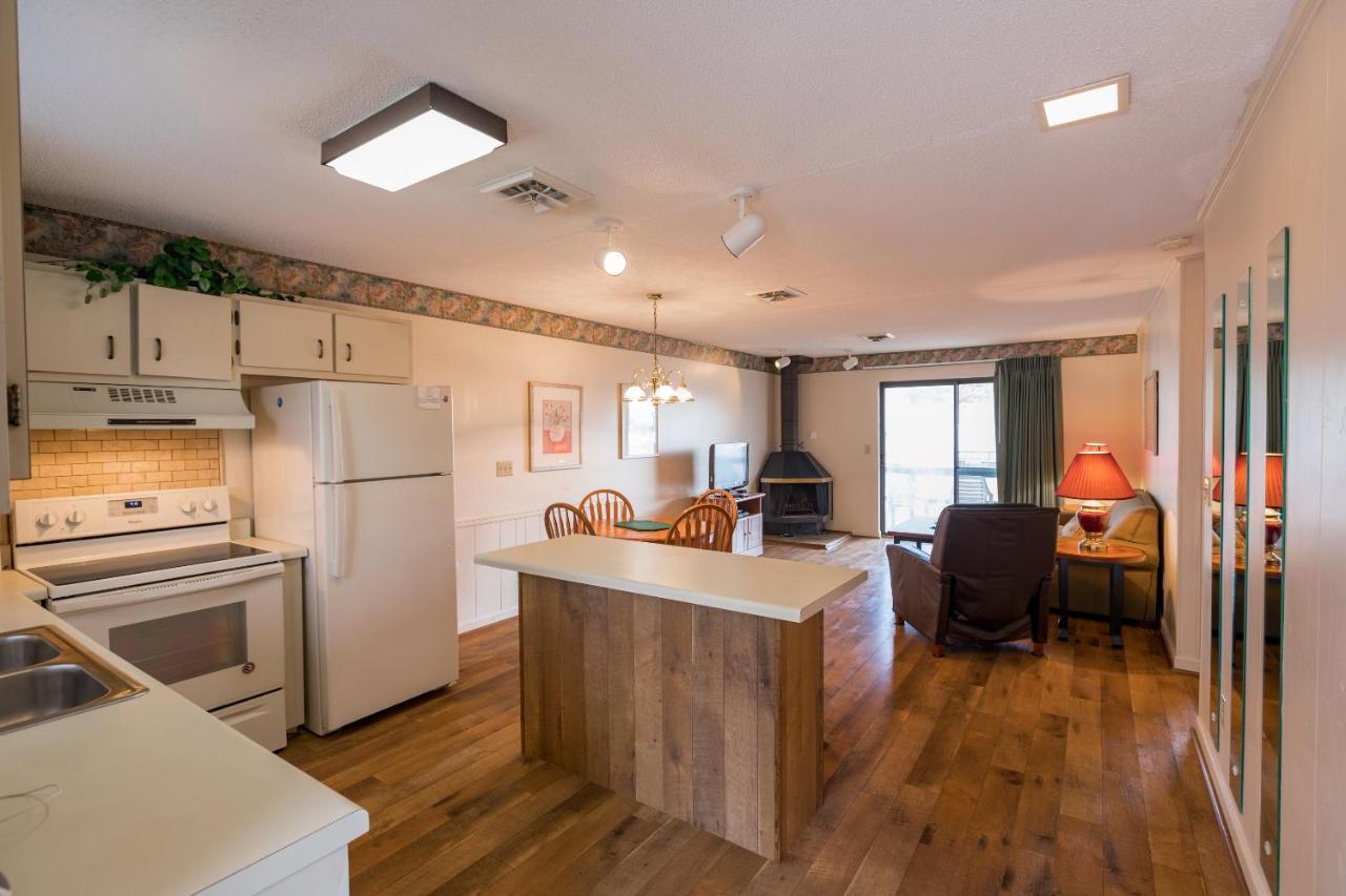 Apartment at Crown Resorts at Lake Tansi East