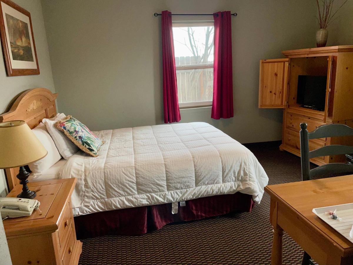  | Rugged Country Lodge