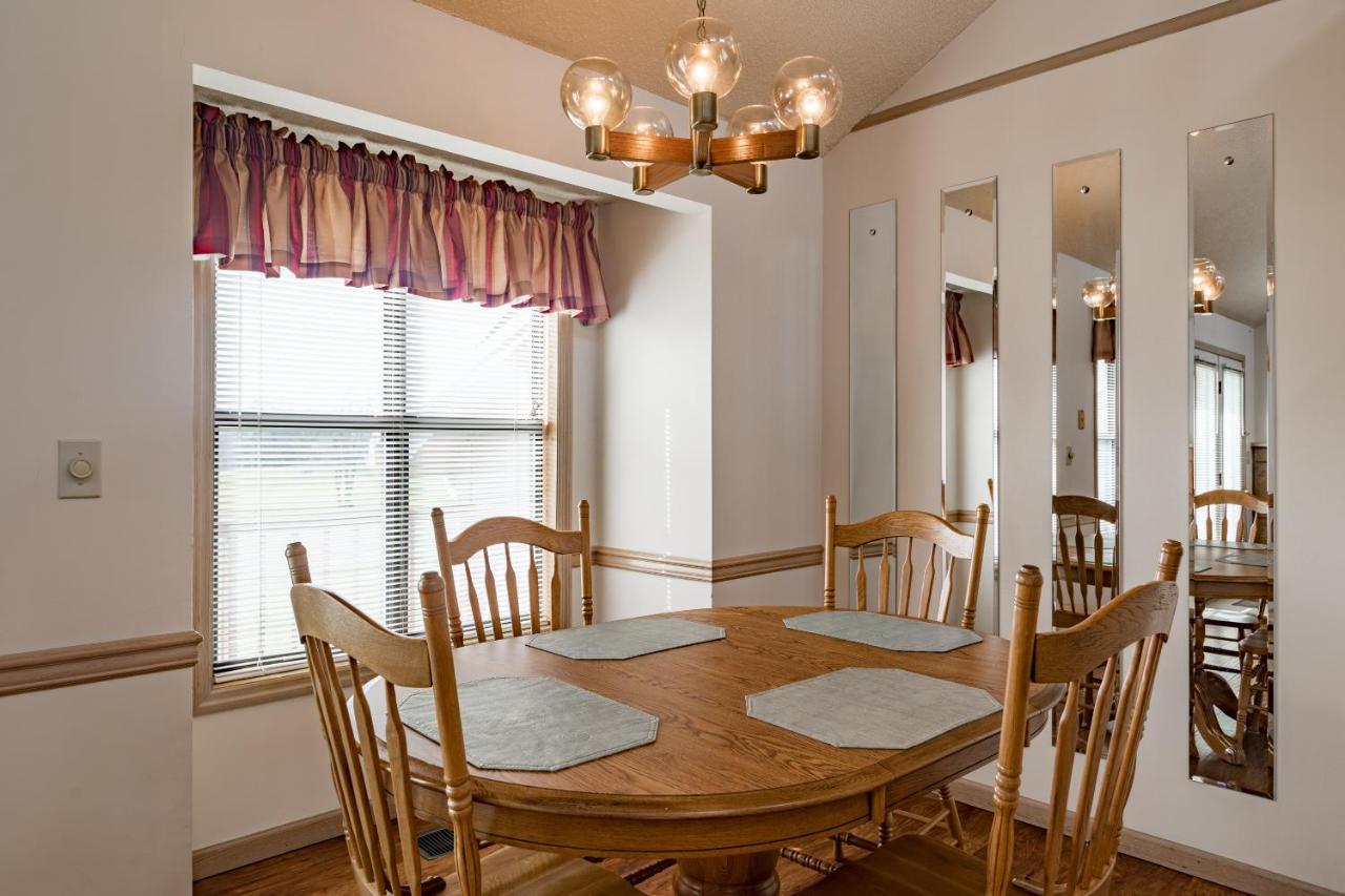 Two-Bedroom Apartment at Crown Resorts at Lake Tansi West