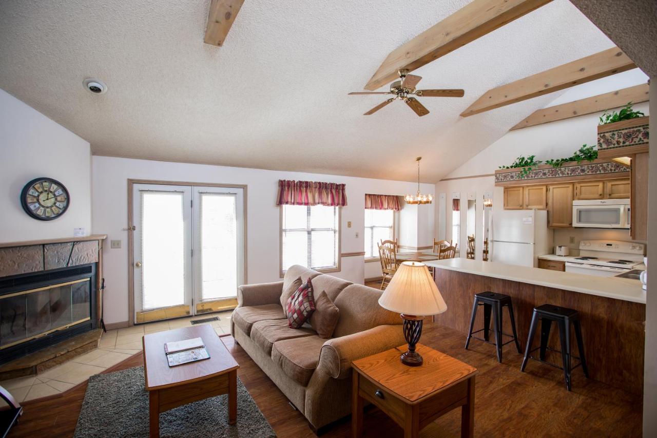 Two-Bedroom Apartment at Crown Resorts at Lake Tansi West