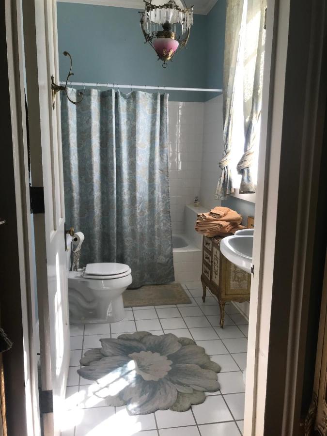 | Shadowlawn Bed and Breakfast