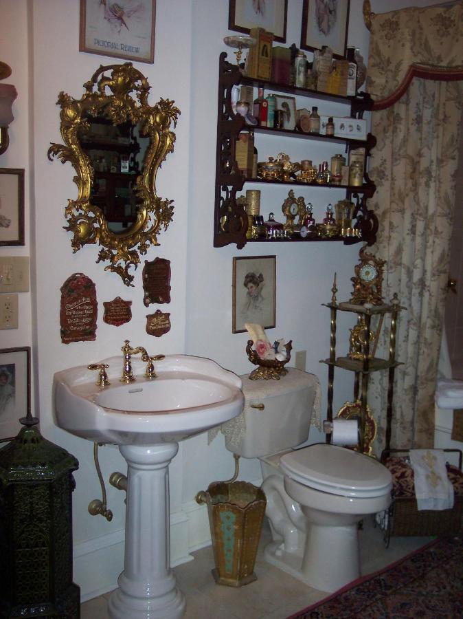| Shadowlawn Bed and Breakfast