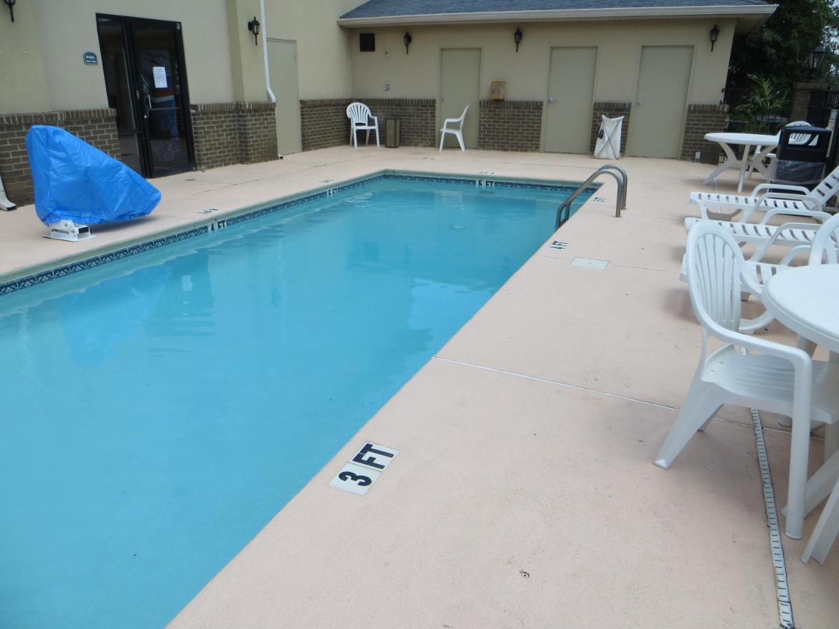 | Quality Inn Winder, GA