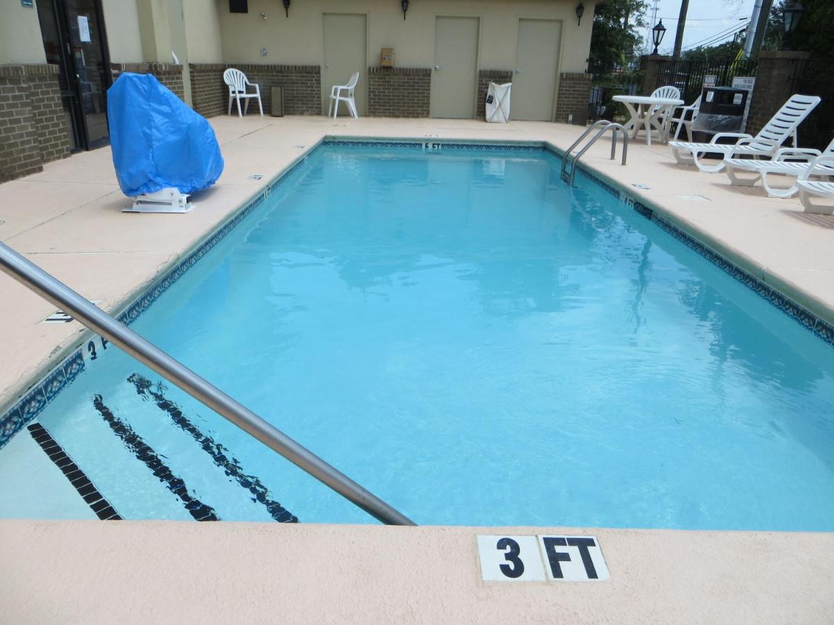 | Quality Inn Winder, GA